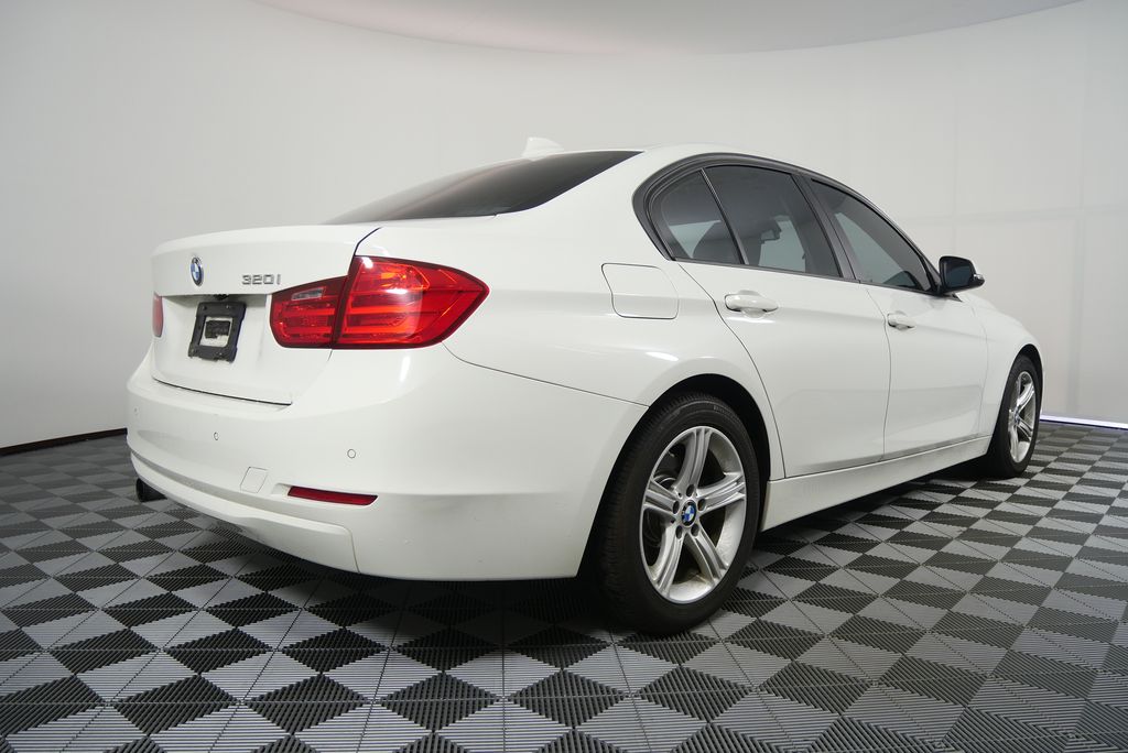 2015 BMW 3 Series 320i 3