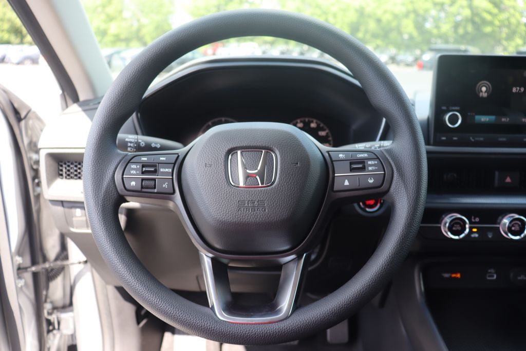 2025 Honda CR-V LX 29