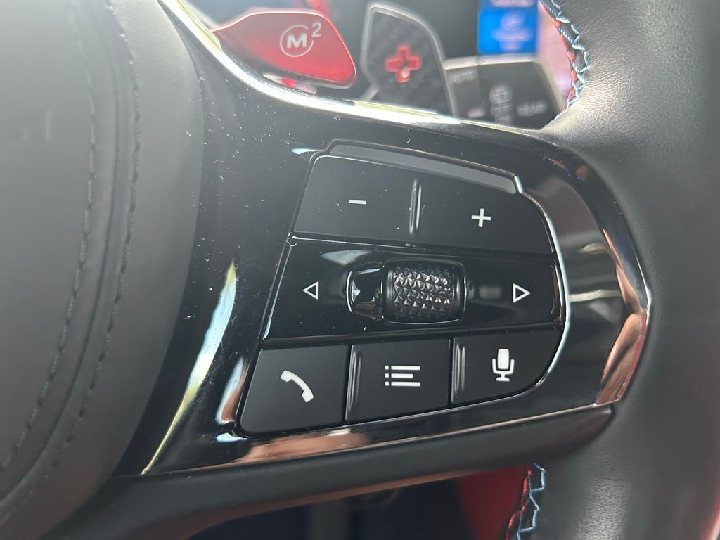 2023 BMW XM  24