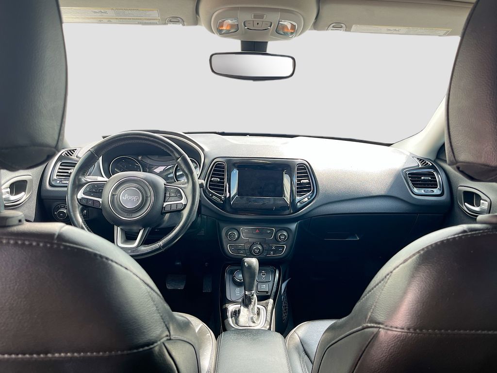 Used 2020 Black Jeep Latitude image 20