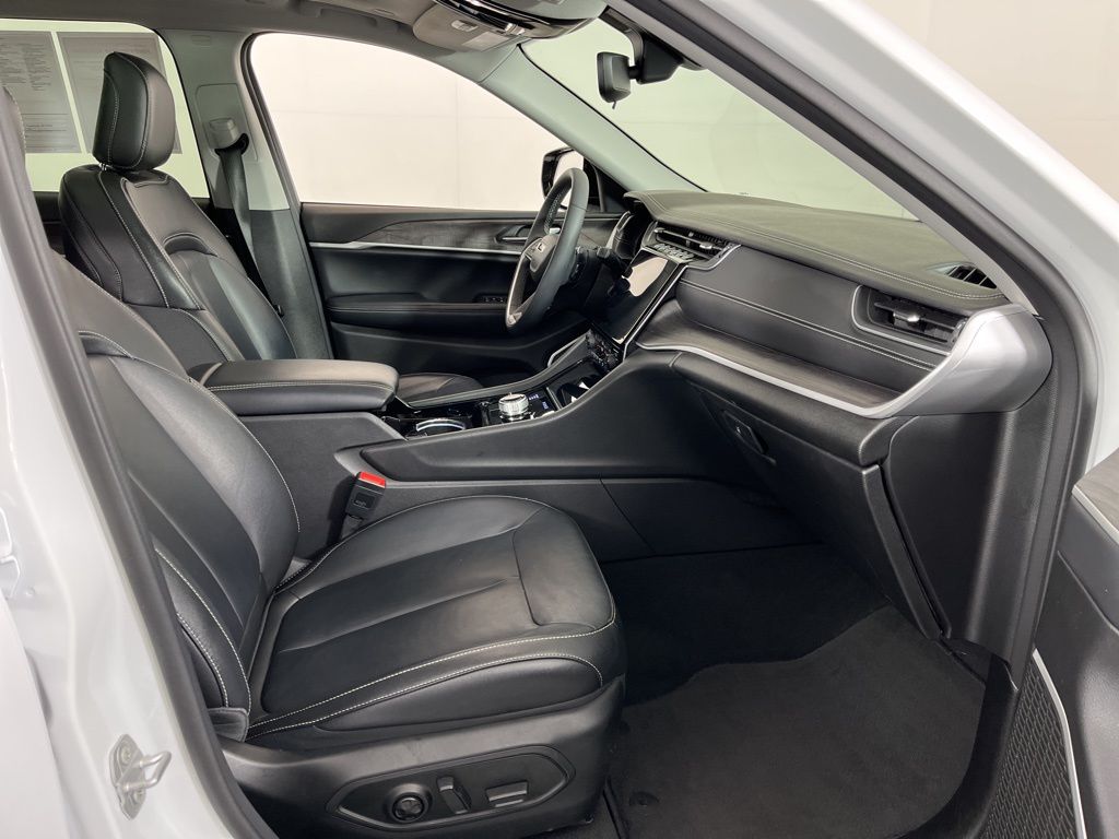 2023 Jeep Grand Cherokee L Limited Edition 6