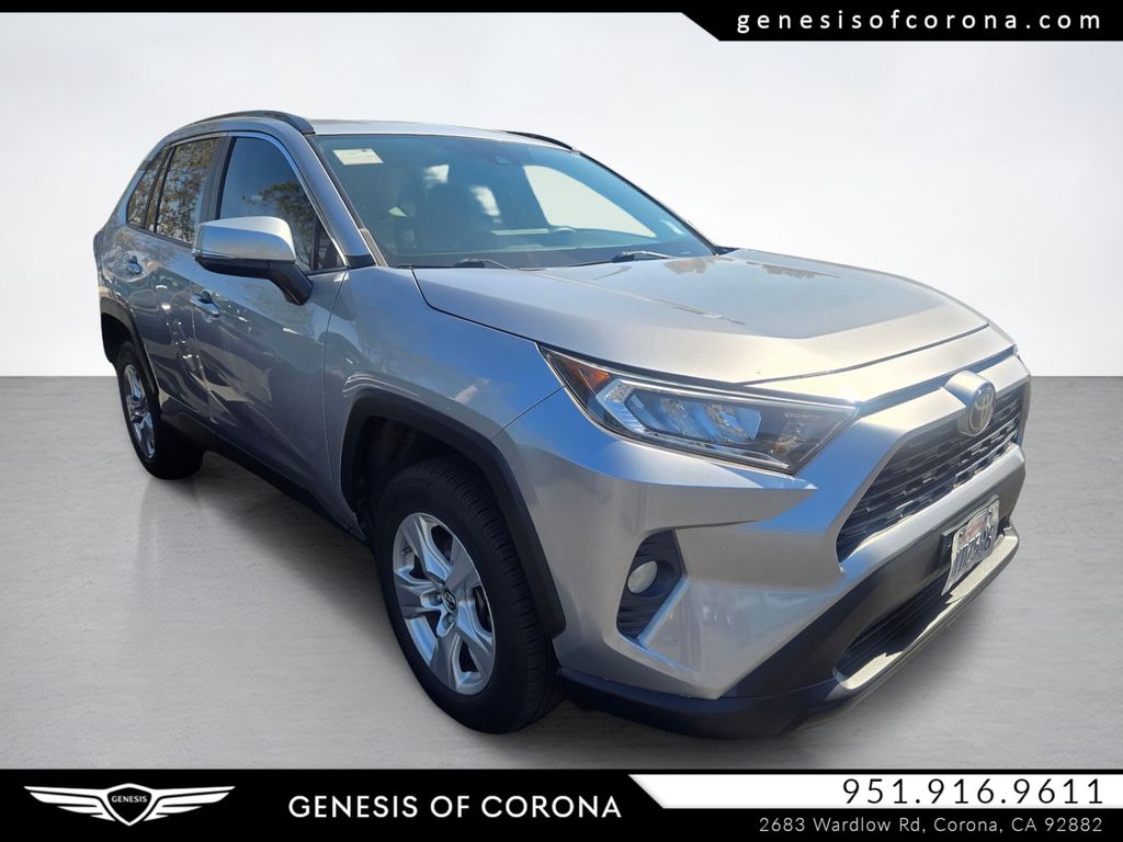 Silver Sky Metallic 2019 Toyota RAV4 SUV / Crossover Front-Wheel Drive 8-Speed Automatic