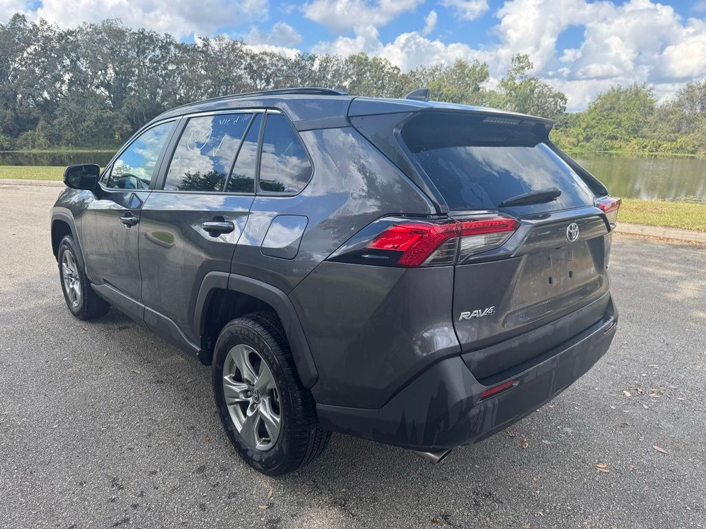 2024 Toyota RAV4 XLE 3