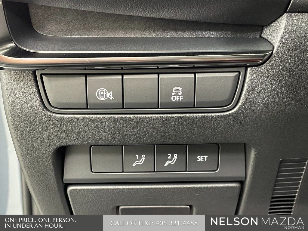 2026 Mazda Mazda3 Carbon Edition - Photo 27