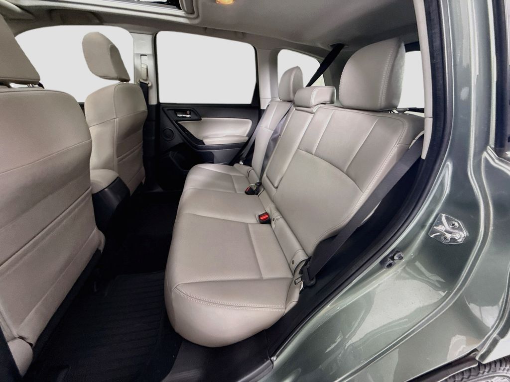 Thumbnail: 2015 Subaru Forester - 21