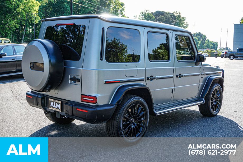 Used 2023 Gray Mercedes-Benz G 550 image 6