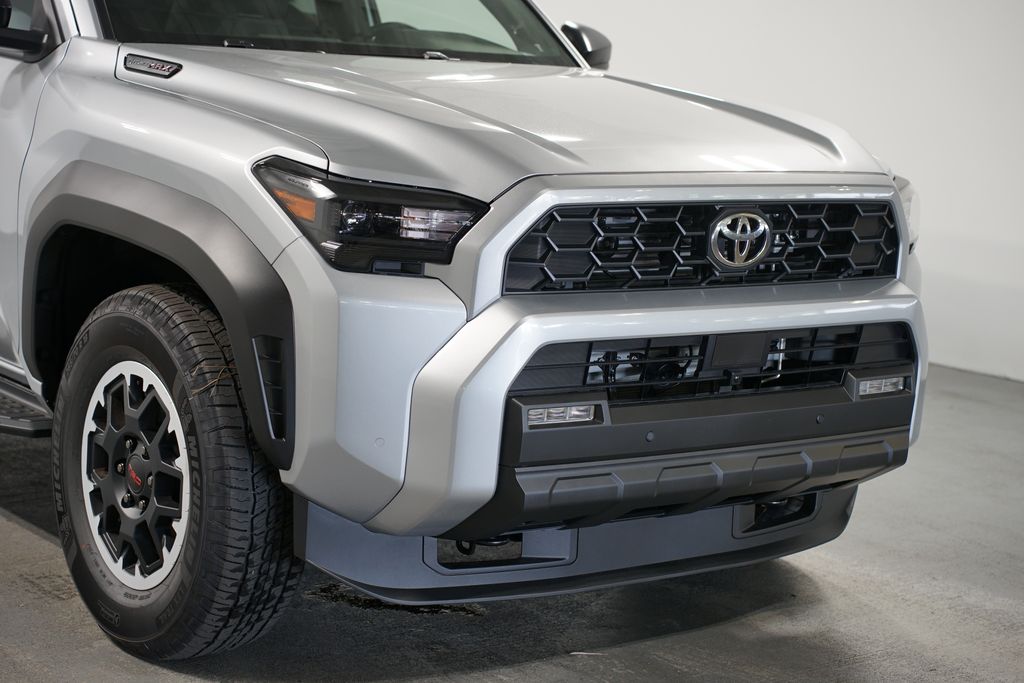 Thumbnail: 2025 Toyota 4Runner - 4