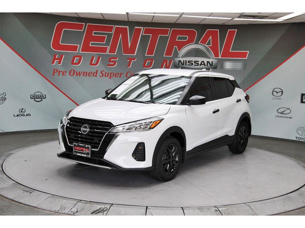 2025 Nissan Kicks Play S White at South Houston Nissan