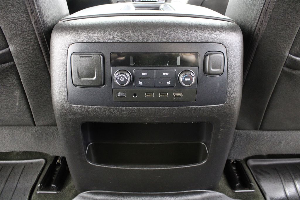 Used 2018 GMC Yukon XL for sale in 