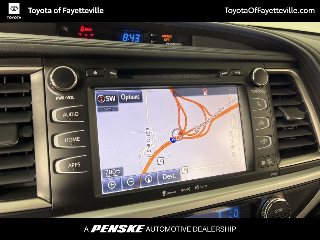 Thumbnail: 2019 Toyota Highlander - 32