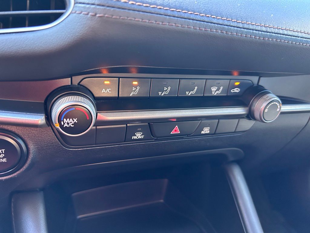 Thumbnail: 2021 Mazda Mazda3 - 25