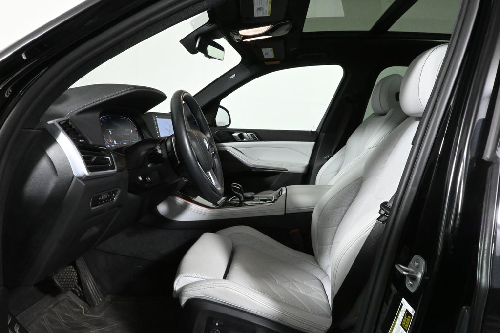 Thumbnail: 2023 BMW X5 - 3