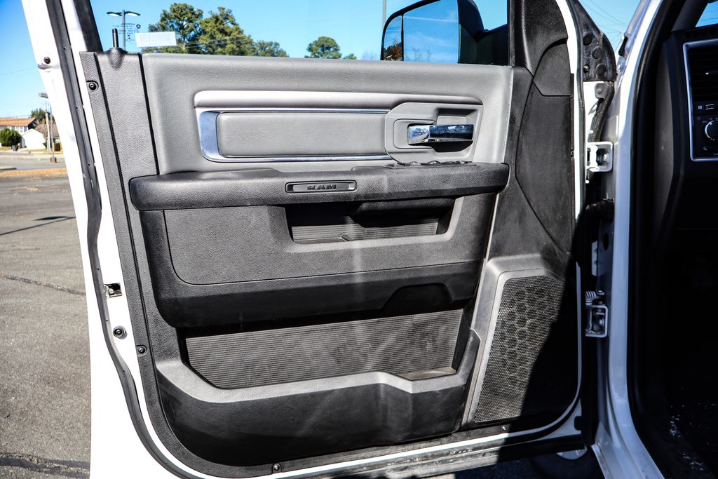 Ram1500 Classic32