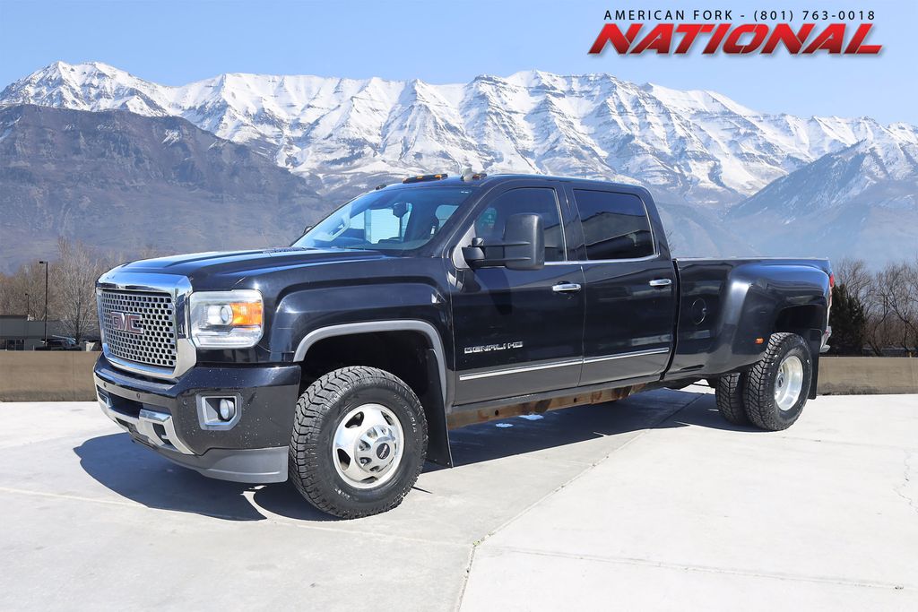 Onyx Black 2015 GMC Sierra 3500HD Denali Crew Cab LB DRW 4WD Pickup Truck Four-Wheel Drive 6-Speed Automatic