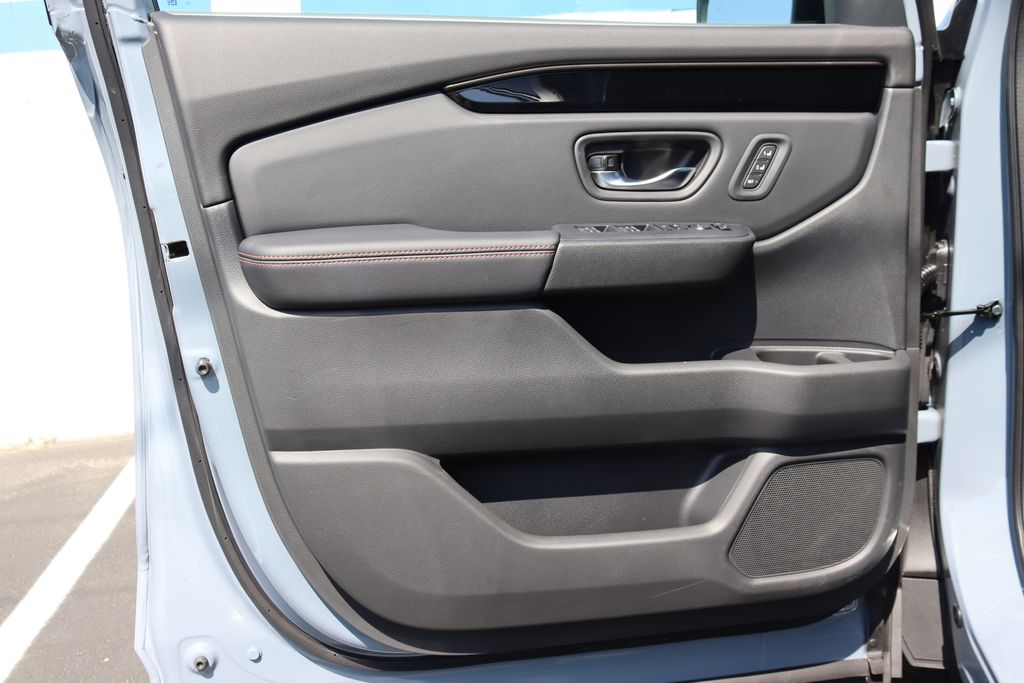 Thumbnail: 2025 Honda Pilot - 30