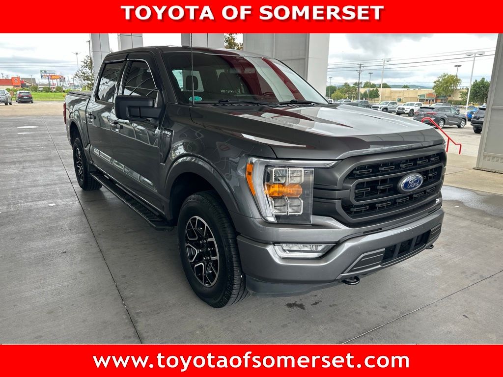  2022 Ford F-150 XLT SuperCrew 4WD   