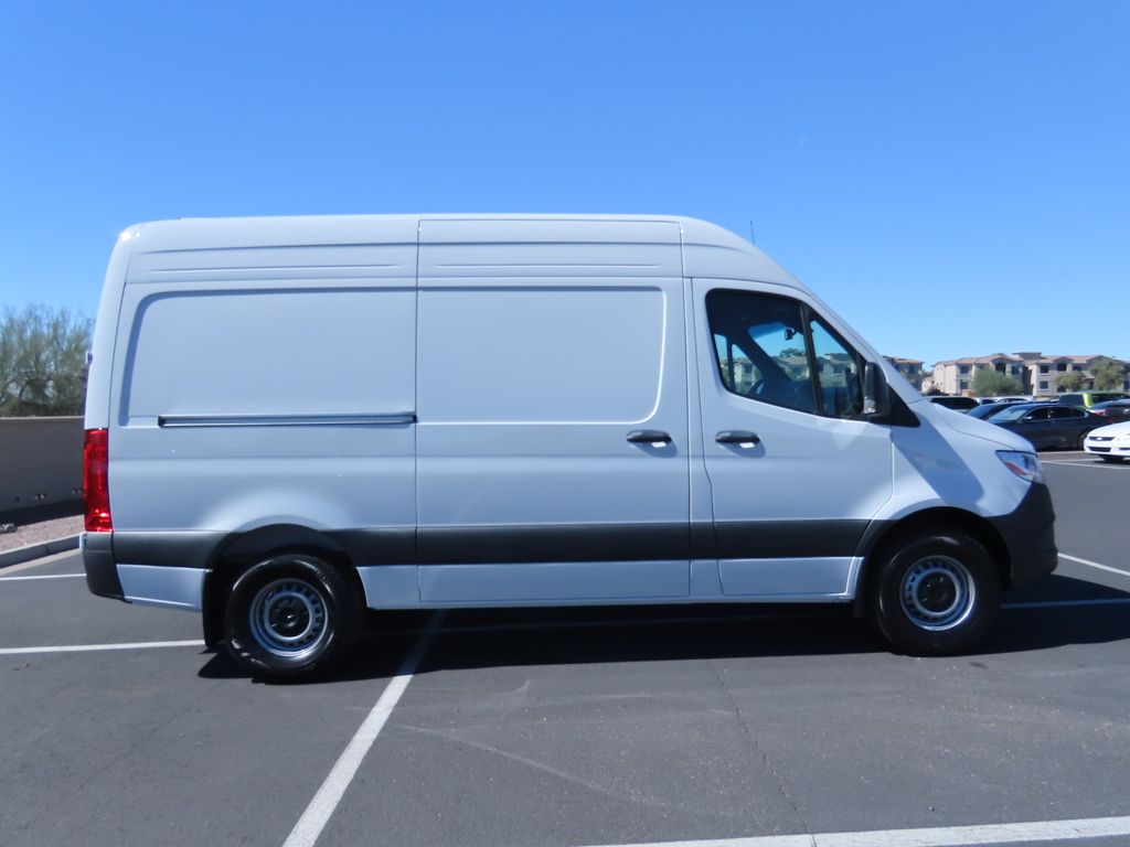 2025 Mercedes-Benz Sprinter 2500 4