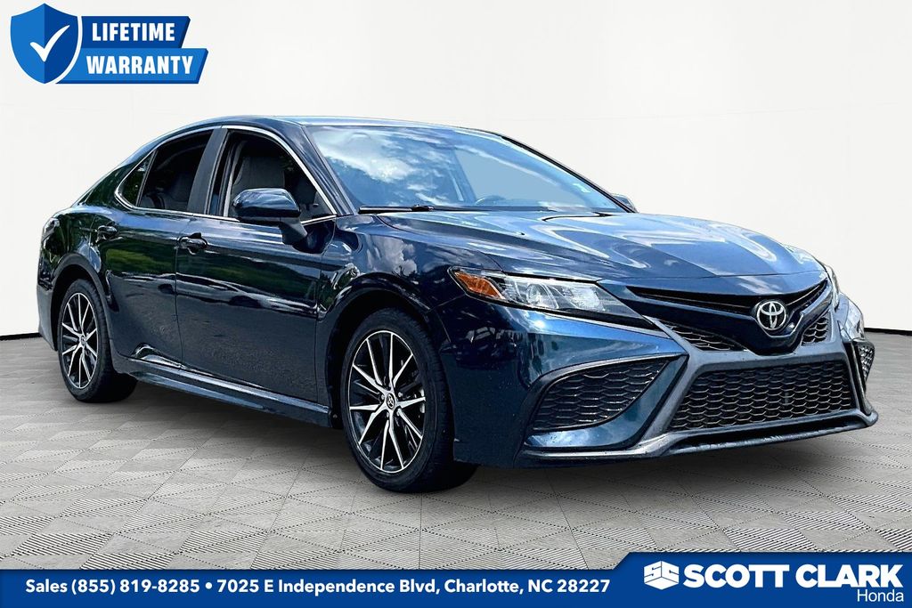 2021 Toyota Camry SE