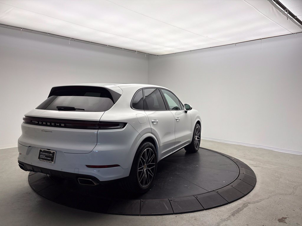 Thumbnail: 2024 Porsche Cayenne - 5