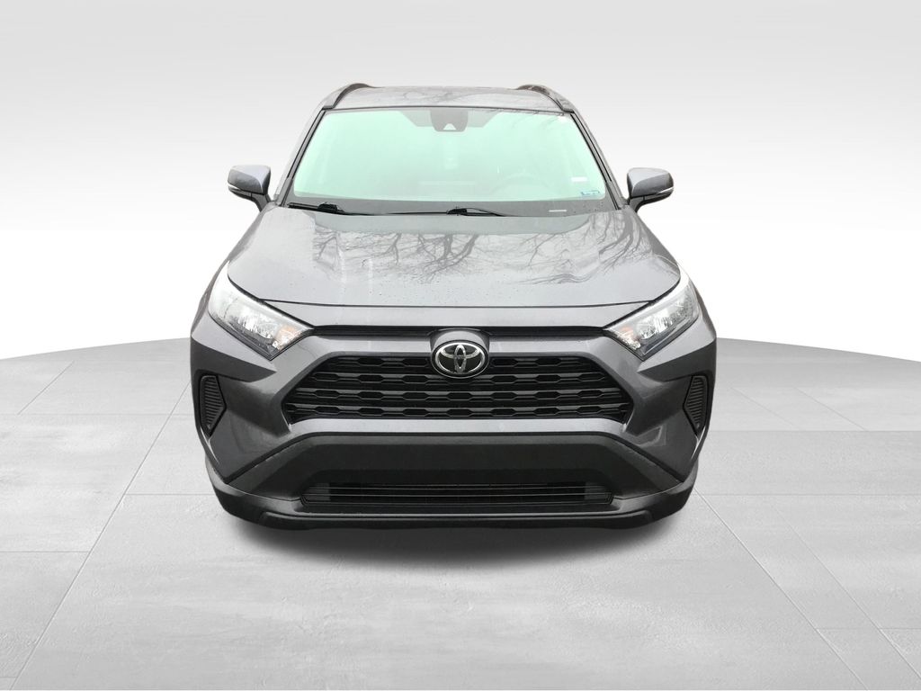 Thumbnail: 2021 Toyota RAV4 - 8