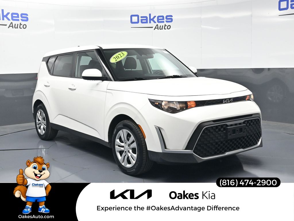 Snow White Pearl 2023 Kia Soul SUV / Crossover Front-Wheel Drive Continuously Variable Transmission