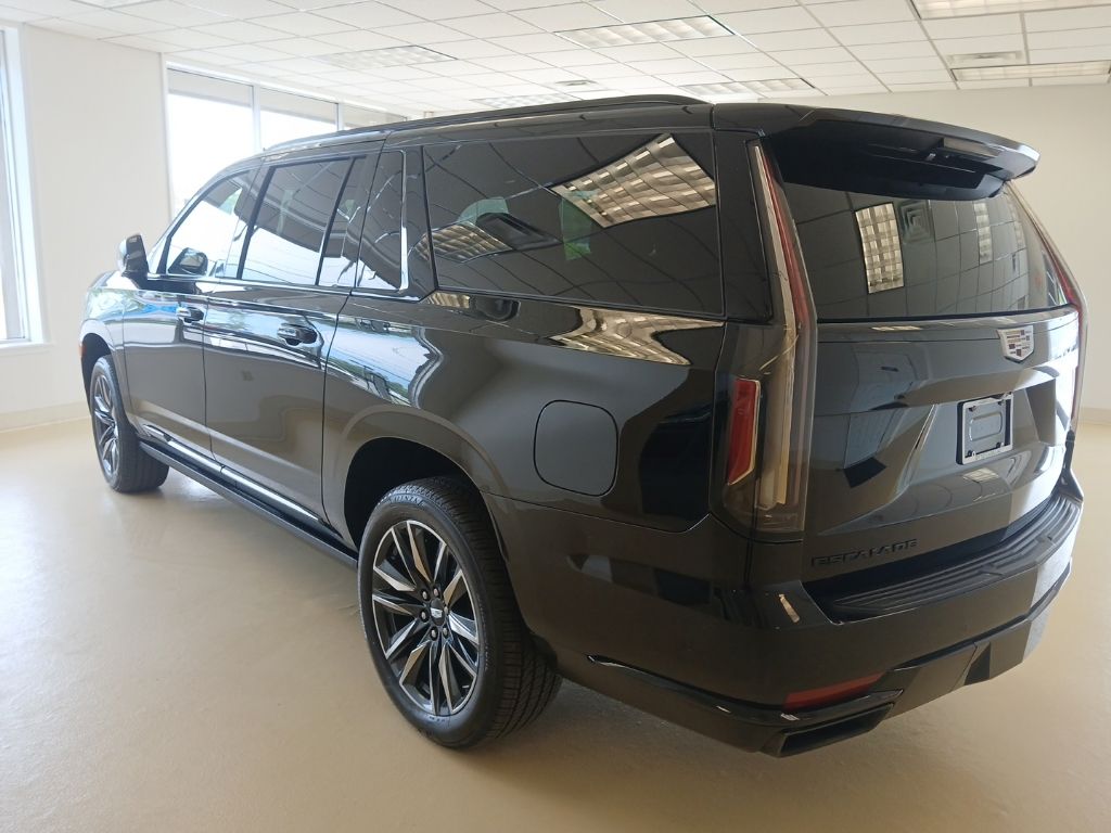 used 2022 Cadillac Escalade ESV car, priced at $73,450