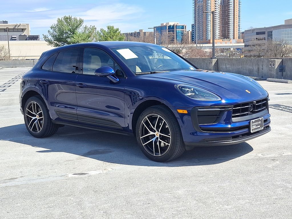 Thumbnail: 2023 Porsche Macan - 7