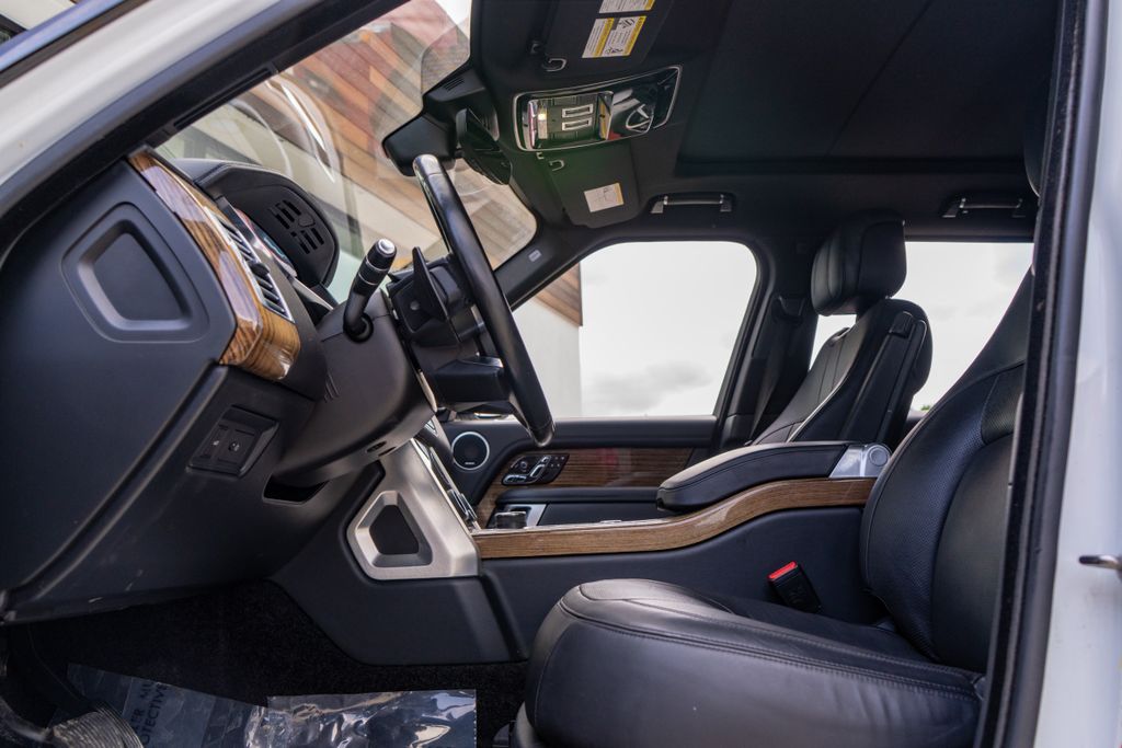 2018 Land Rover Range Rover 3.0L V6 Supercharged HSE White at Genesis of Spring