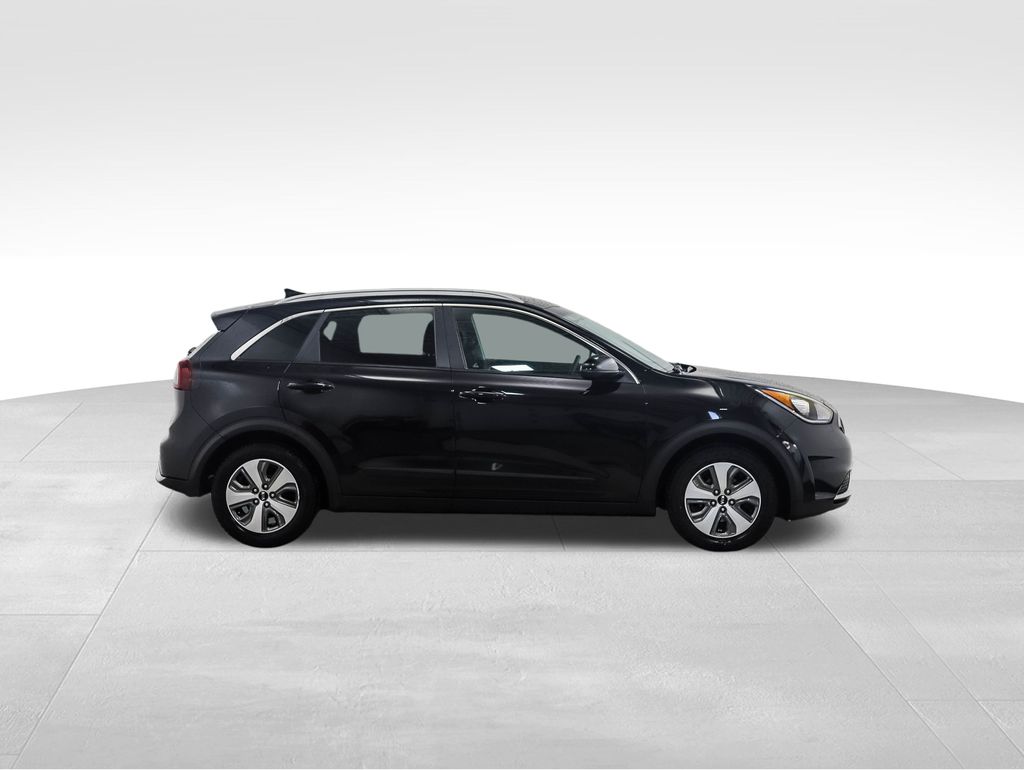 Thumbnail: 2019 Kia Niro - 6