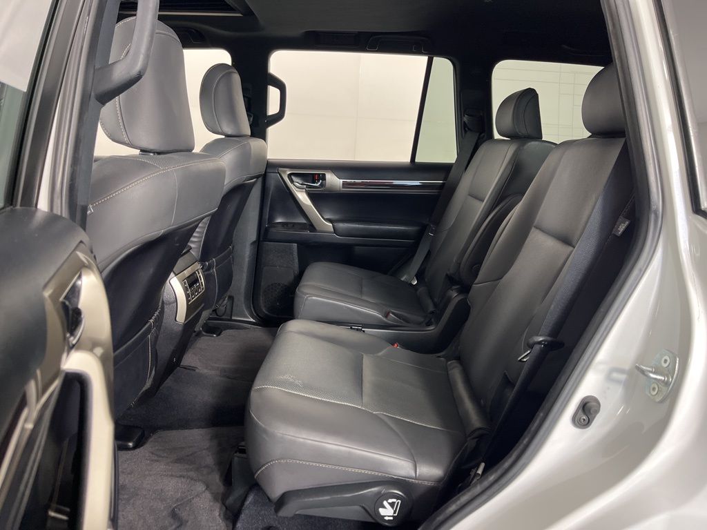 Thumbnail: 2020 Lexus GX - 22