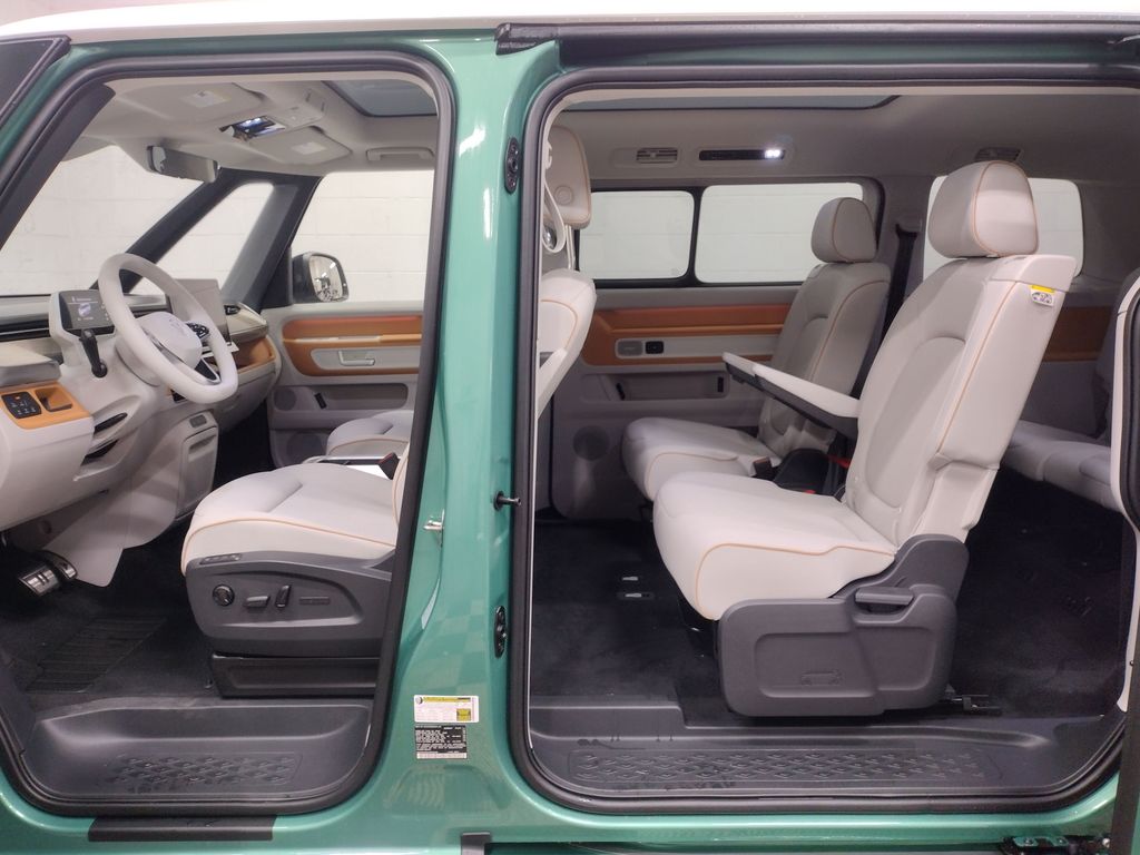 2025 Volkswagen ID. Buzz Pro S Plus