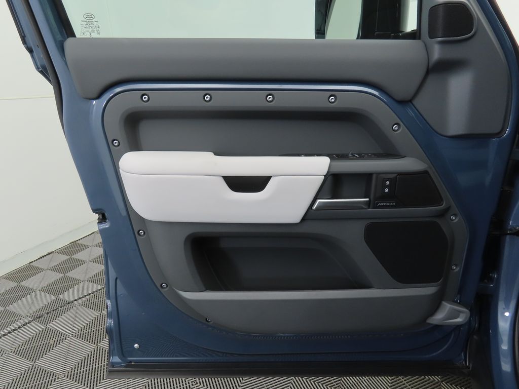 Thumbnail: 2026 Land Rover Defender - 24