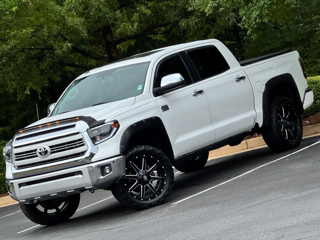 Super White 2014 Toyota Tundra Pickup Truck 4X2 6-Speed Automatic Overdrive
