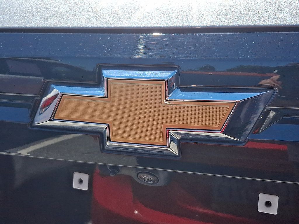 2024 Chevrolet Traverse LT Gray at Carlisle Cadillac Buick GMC