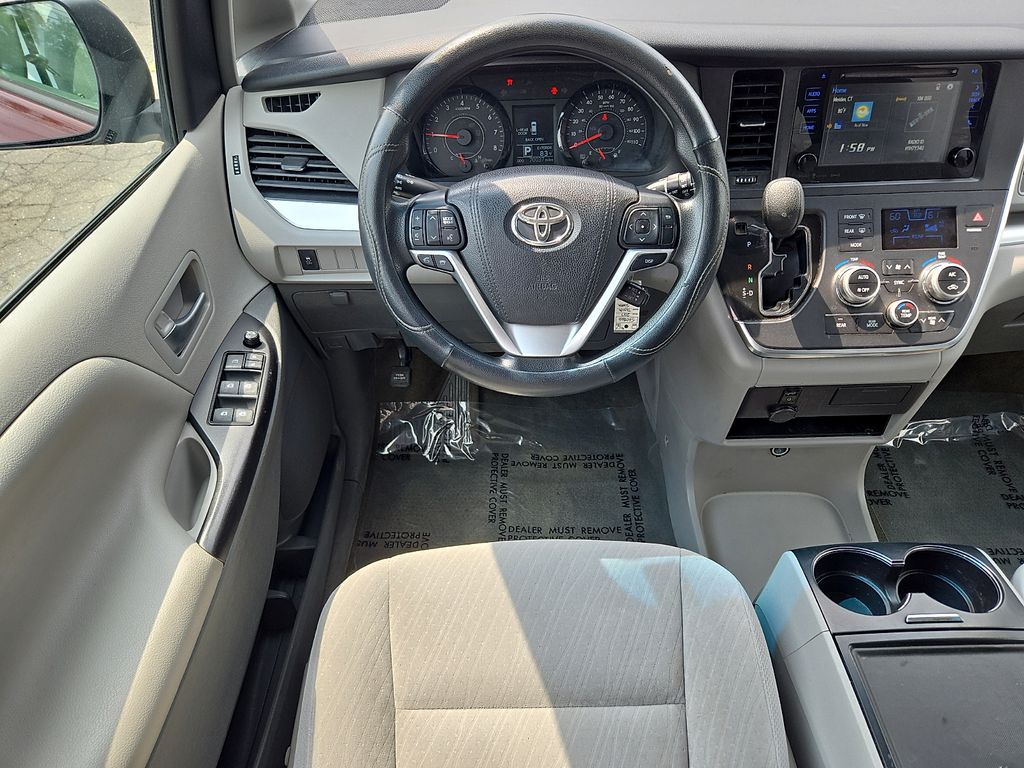 2017 Toyota Sienna