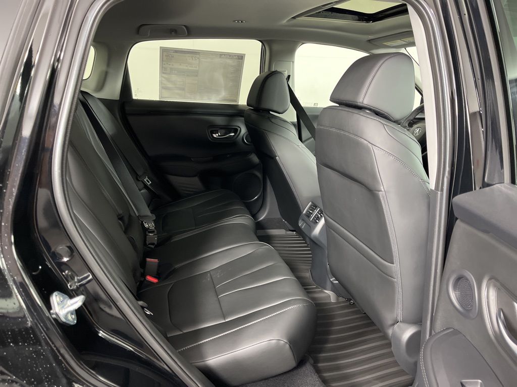 Thumbnail: 2025 Acura ADX - 12