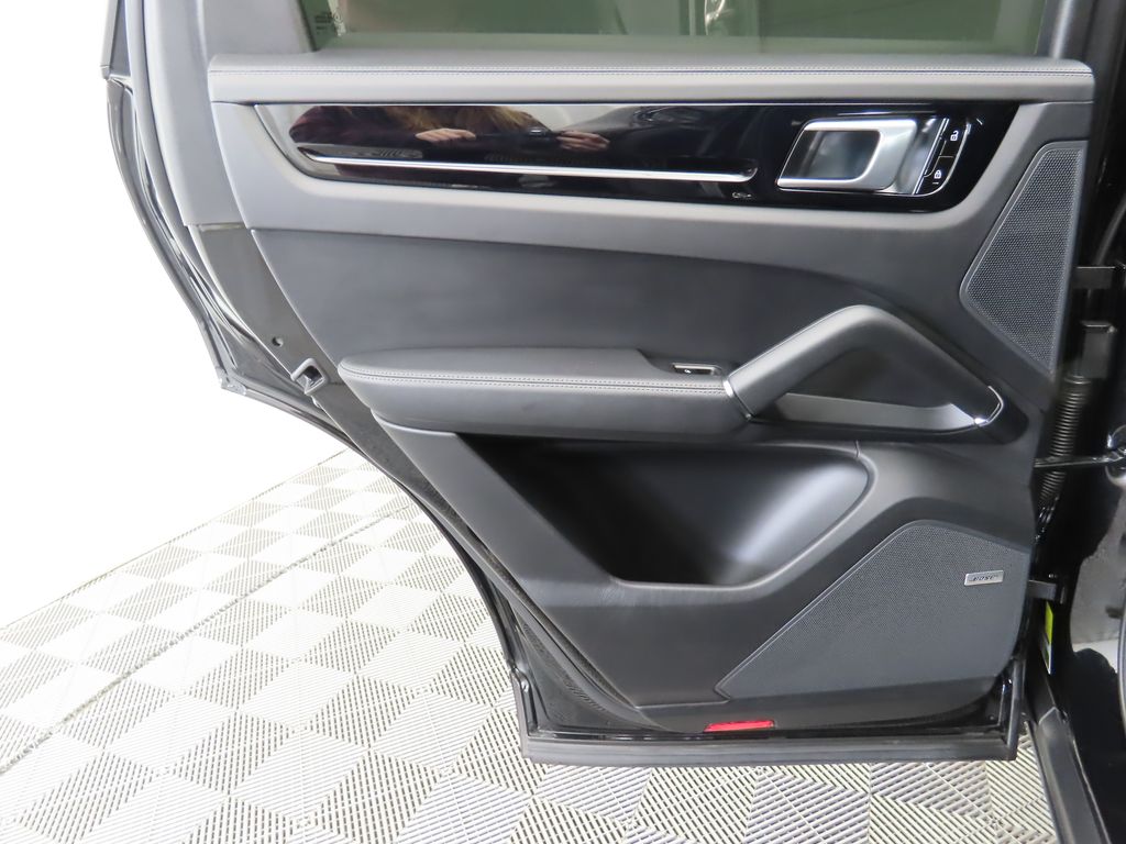 Thumbnail: 2020 Porsche  - 25