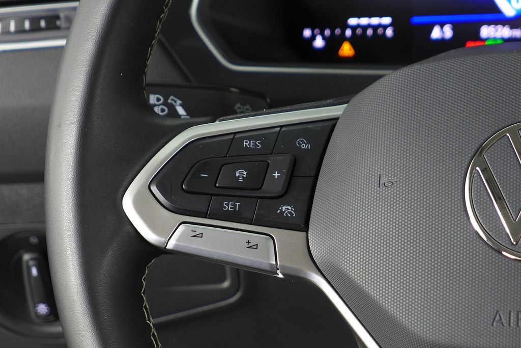 Thumbnail: 2024 Volkswagen Tiguan - 28