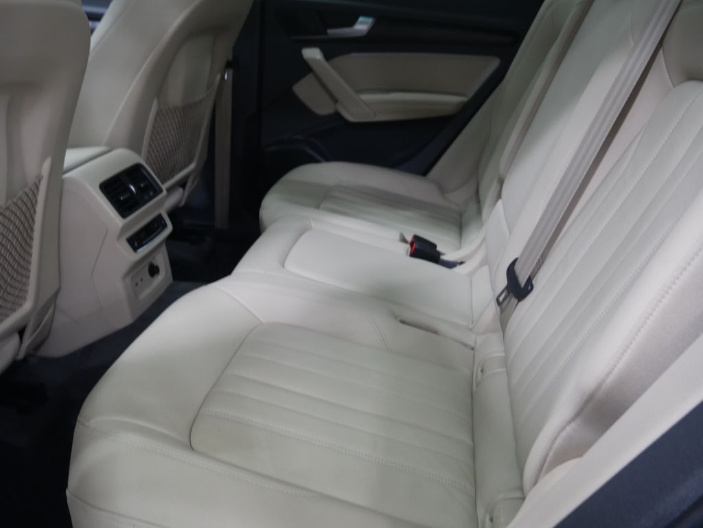 Thumbnail: 2020 Audi Q5 - 22