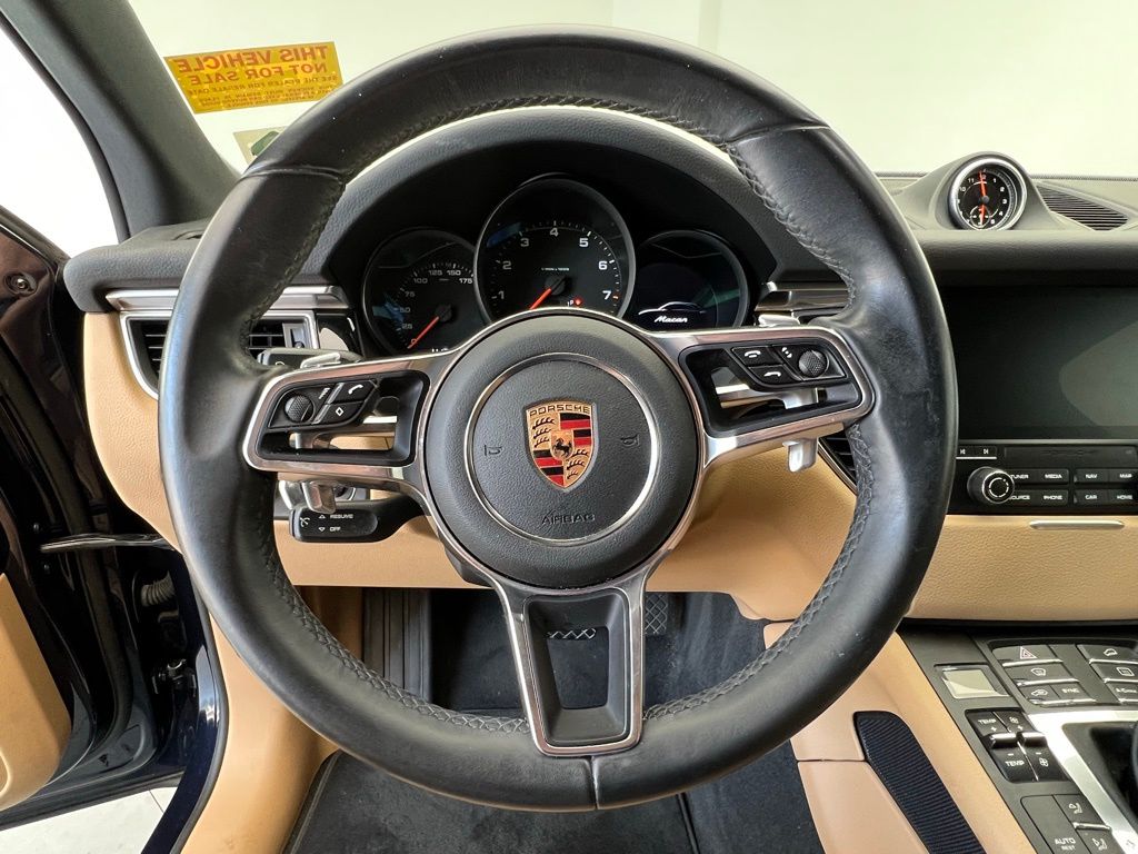 Thumbnail: 2017 Porsche Macan - 7