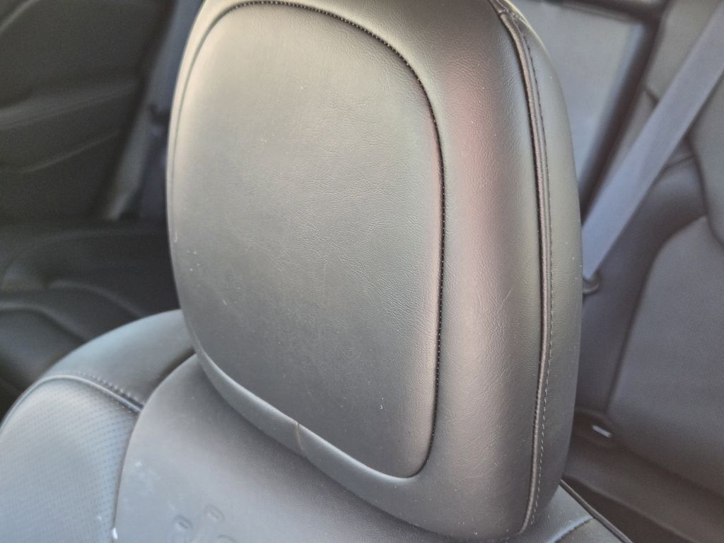 used 2023 Jeep Cherokee car, priced at $21,392