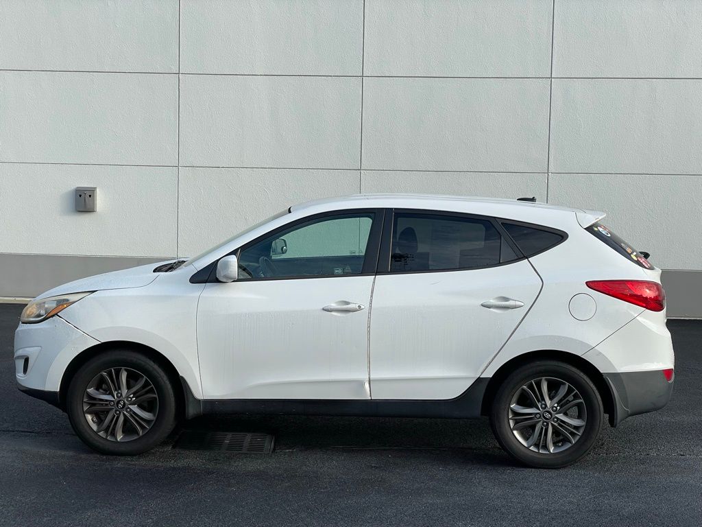 Thumbnail: 2015 Hyundai Tucson - 2