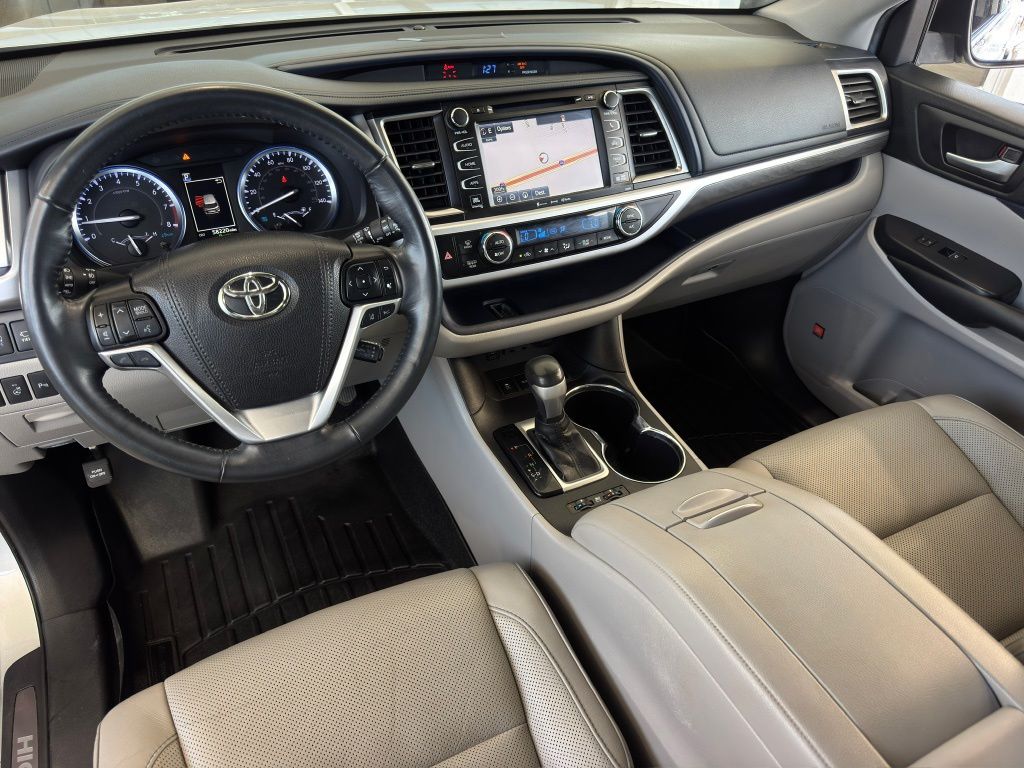 2019 Toyota Highlander Limited Platinum - 1