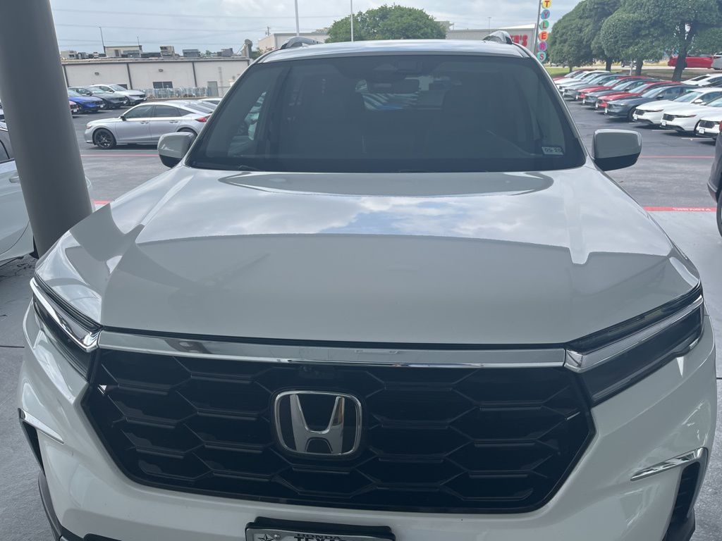 Certified 2025 Honda Pilot Elite with VIN 5FNYG1H85SB019565 for sale in Round Rock, TX