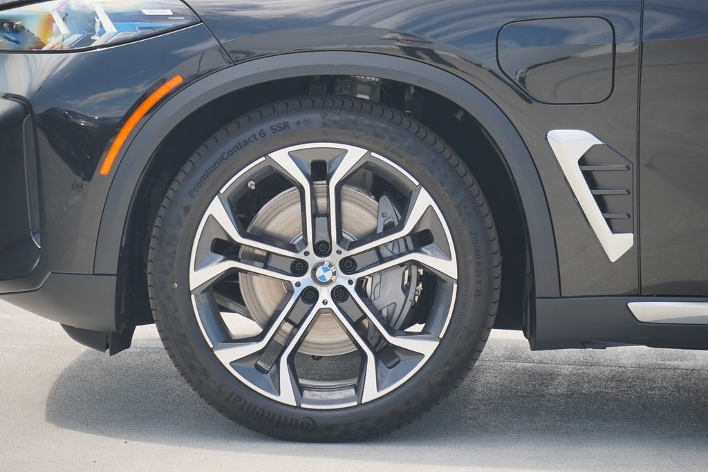 Thumbnail: 2026 BMW X5 - 5