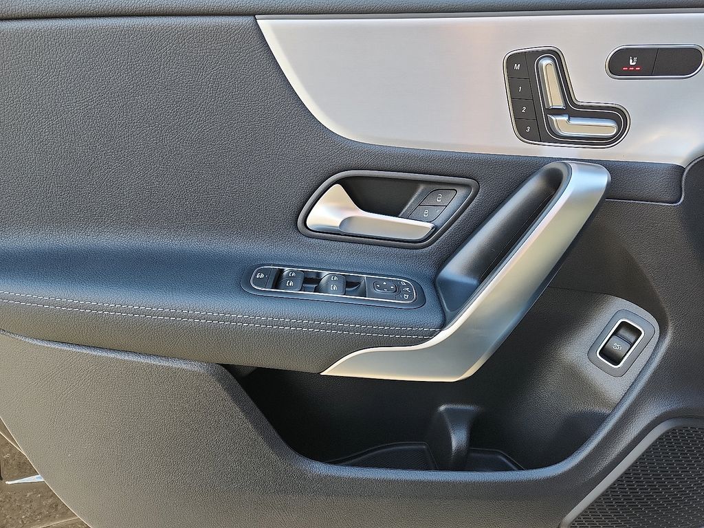 Thumbnail: 2026 Mercedes-Benz CLA - 8