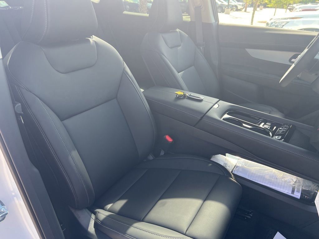 2025 Everest White Pearl Tricoat Nissan Murano SL AWD SUV