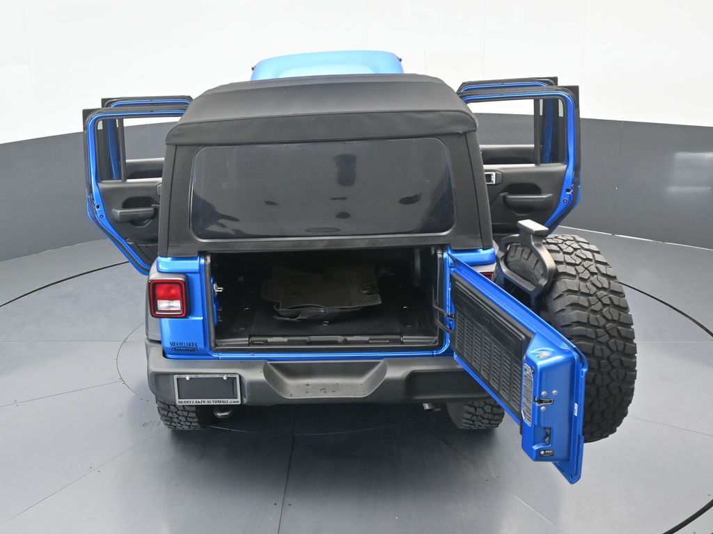 Used 2022 Hydro Blue Pearl Coat Jeep Unlimited Willys image 64