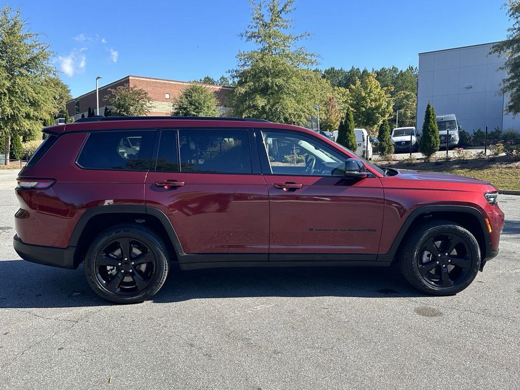 2022 Jeep Grand Cherokee L Limited 9