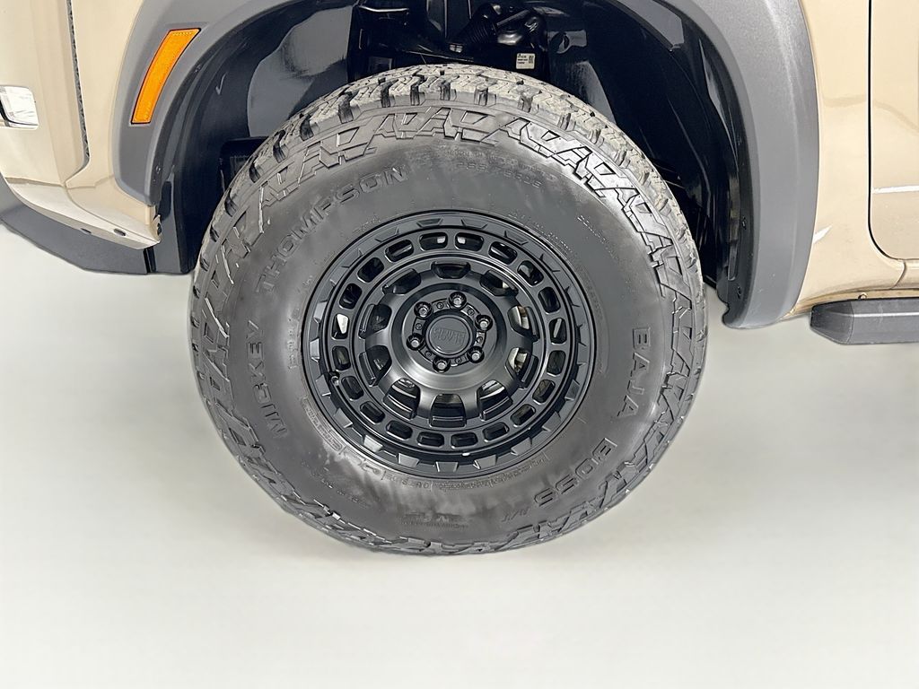 Thumbnail: 2023 Nissan Frontier - 29